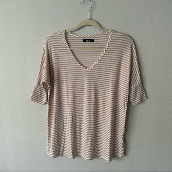 Revolve Michael Lauren Striped Ribbed 3/4 Sleeve Tee in White and Tan XS - Picture 2 of 9